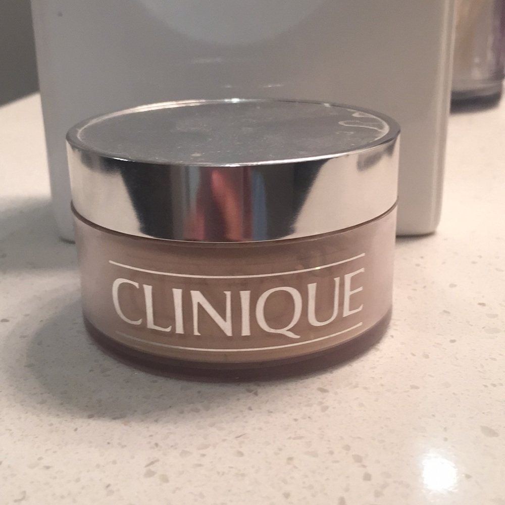 Clinique Loose Facial Powder